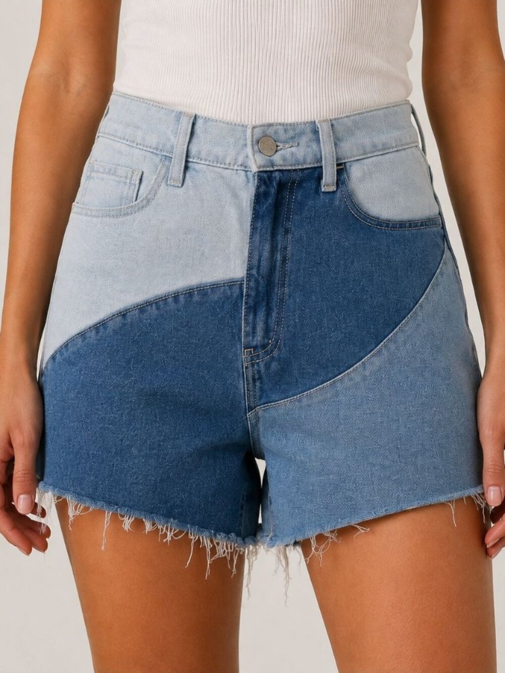 Hollister Shorts Ultra High-Rise Colorblock Denim Mom Shorts Size 25 3" Raw Hem